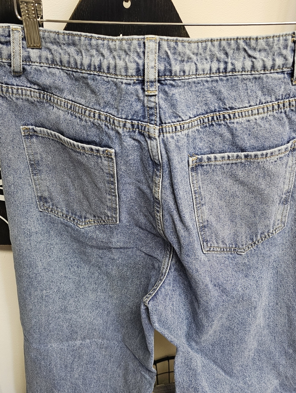 SHEIN Wide-Leg Distressed Women's Jeans - Picture 5 of 7